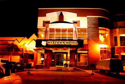 Mo2 Westown Hotel - Mandalagan Bacolod Extérieur photo