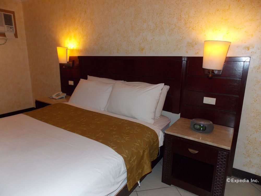 Mo2 Westown Hotel - Mandalagan Bacolod Extérieur photo