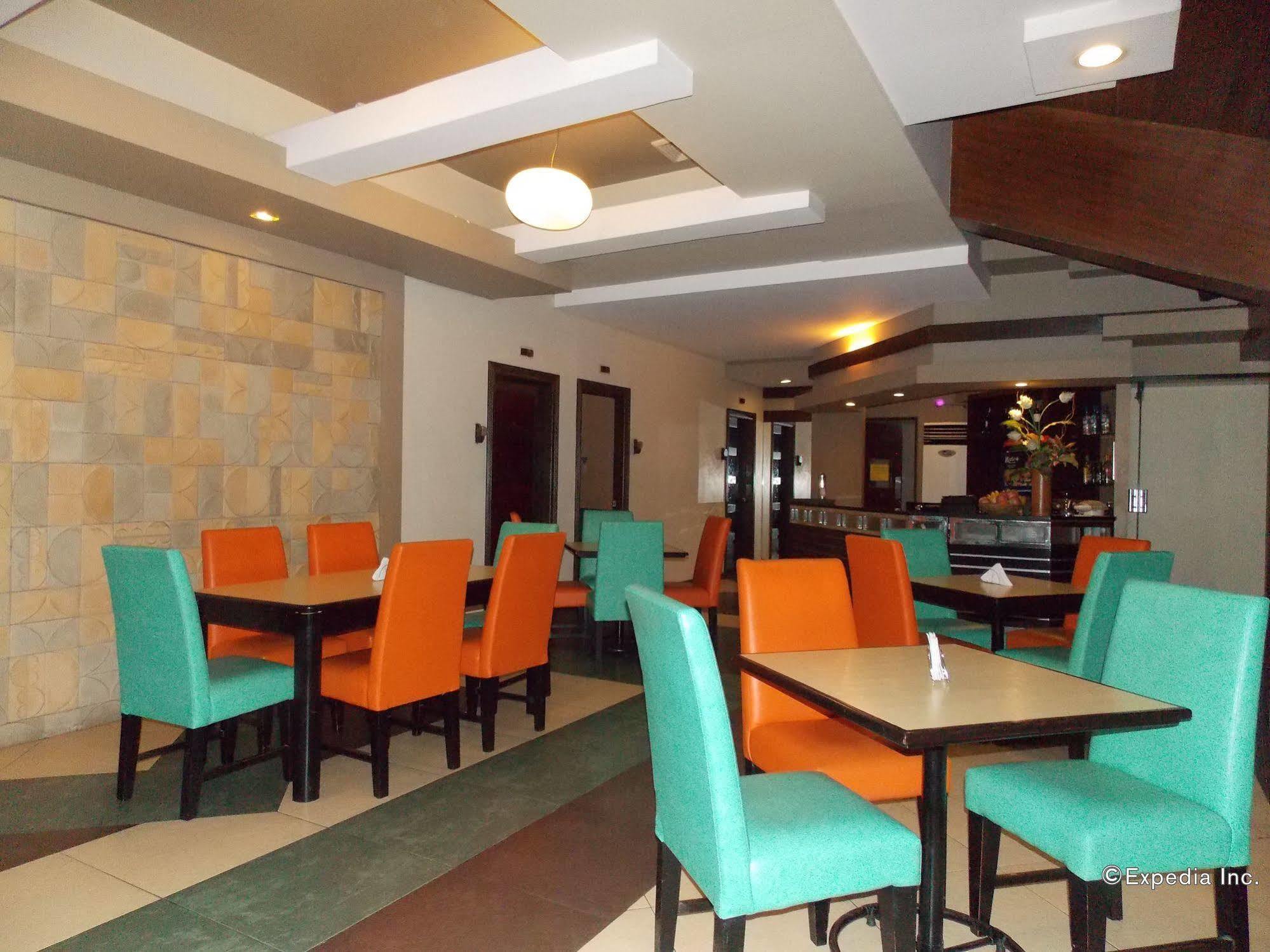 Mo2 Westown Hotel - Mandalagan Bacolod Extérieur photo