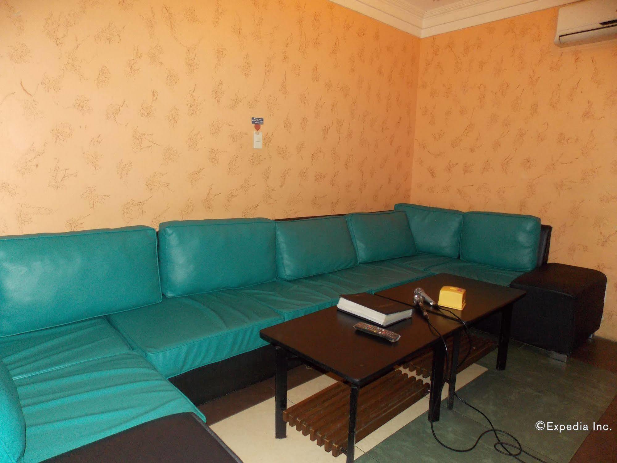 Mo2 Westown Hotel - Mandalagan Bacolod Extérieur photo