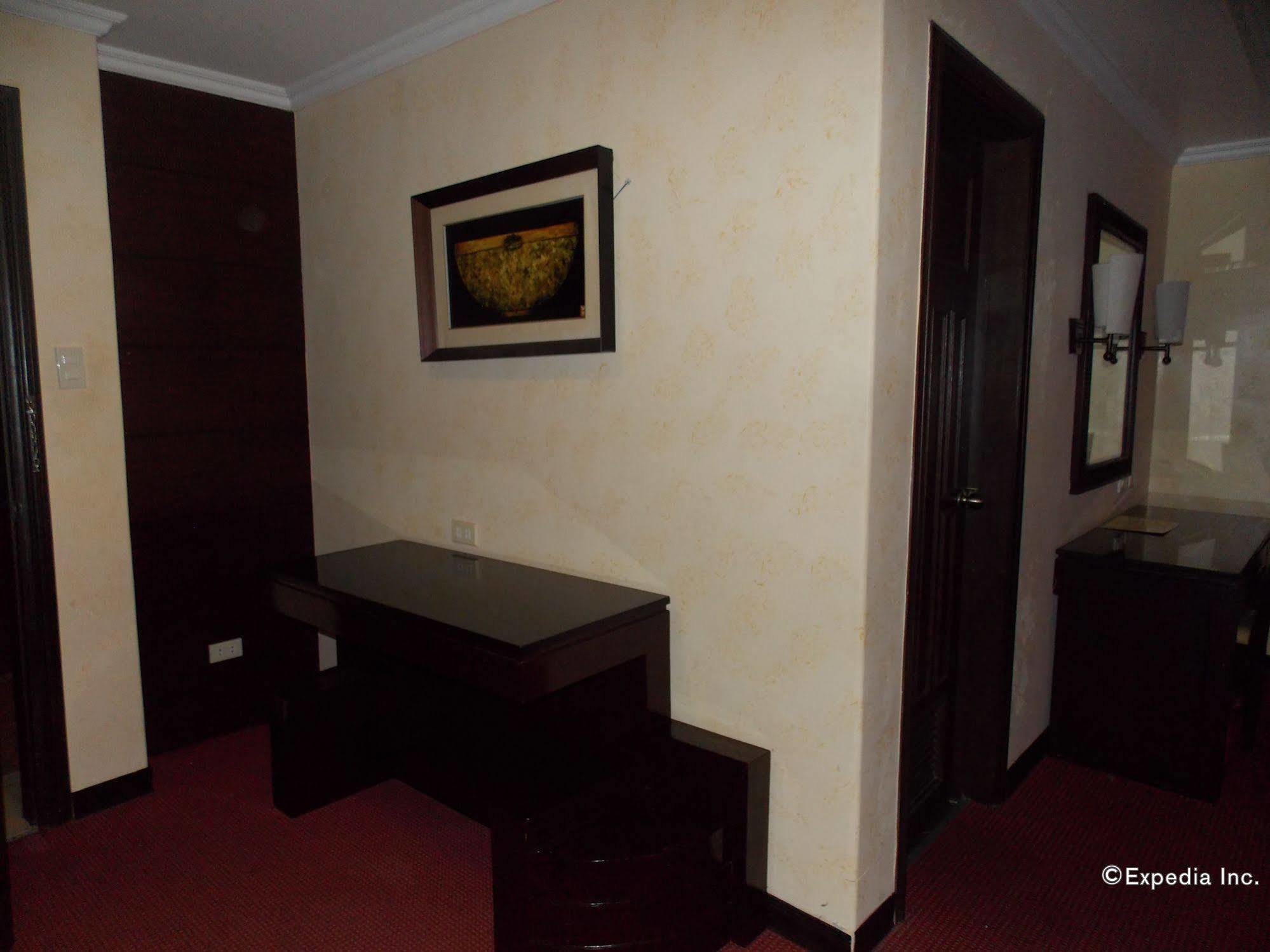Mo2 Westown Hotel - Mandalagan Bacolod Extérieur photo