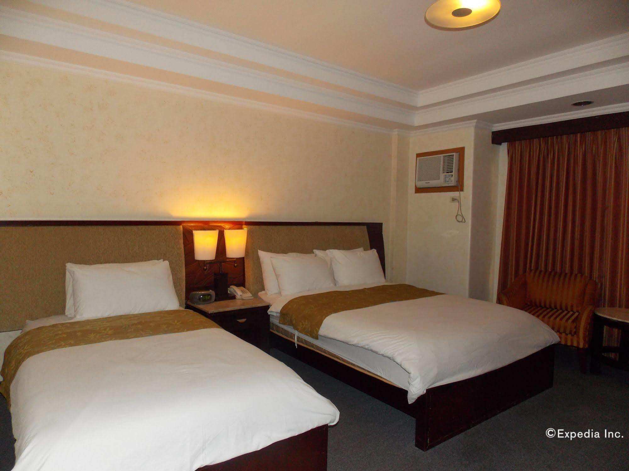Mo2 Westown Hotel - Mandalagan Bacolod Extérieur photo